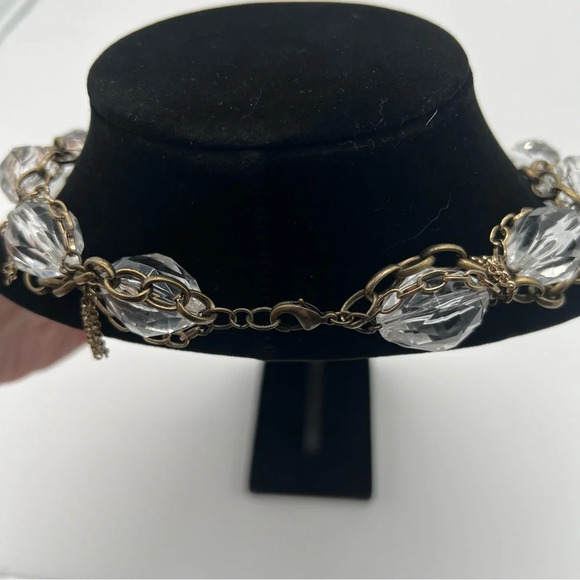 Elegant Gold and Clear Crystal Necklace - Picture 5 of 5